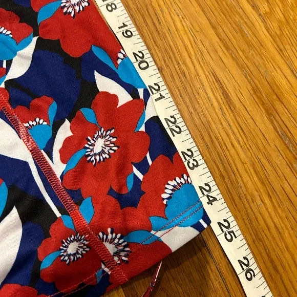 BOGO Xersion Razorback Top - Picture 3 of 6